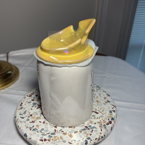 Rae Dunn Sleeping Beauty coffee/tea mug with crown topper - Picture 4 of 5